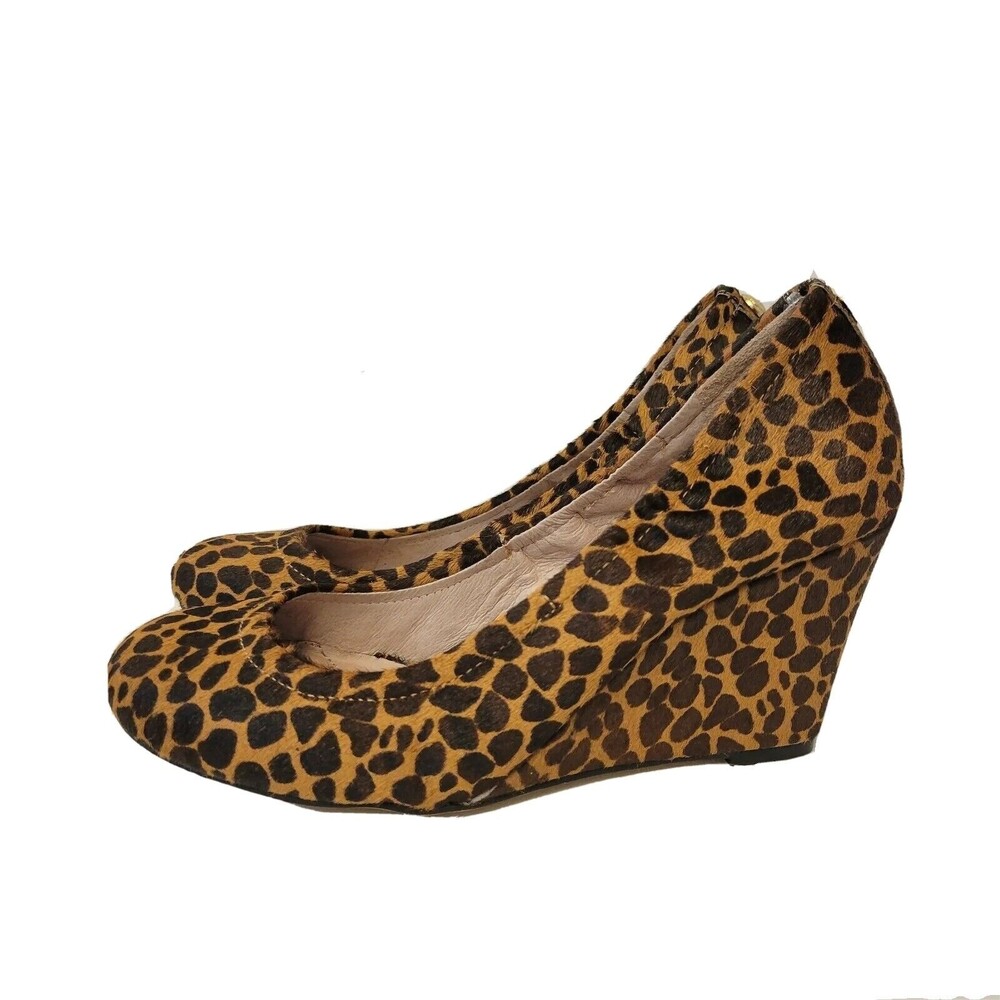 Vince Camuto Leopard High-Heels Size 6M Shoes